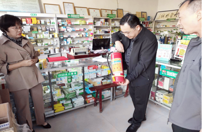 遂平縣醫藥公司開展醫藥系統經營單位冬季消防安全大檢查314.png