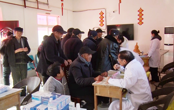 2025-2-10遂平：愛心企業為敬老院送湯圓.mp4_20250211_152229.792_副本.jpg