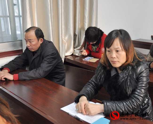遂平廣播電視臺黨的群眾路線教育實踐活動總結會召開