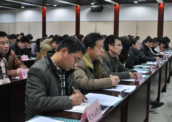 遂平：召開網(wǎng)絡(luò)宣傳工作培訓(xùn)暨互聯(lián)網(wǎng)協(xié)會(huì)成立大會(huì)