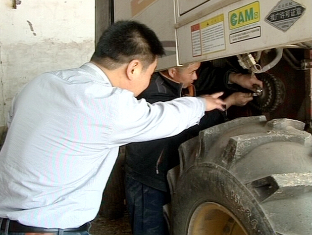 遂平：檢修農機   備戰三夏