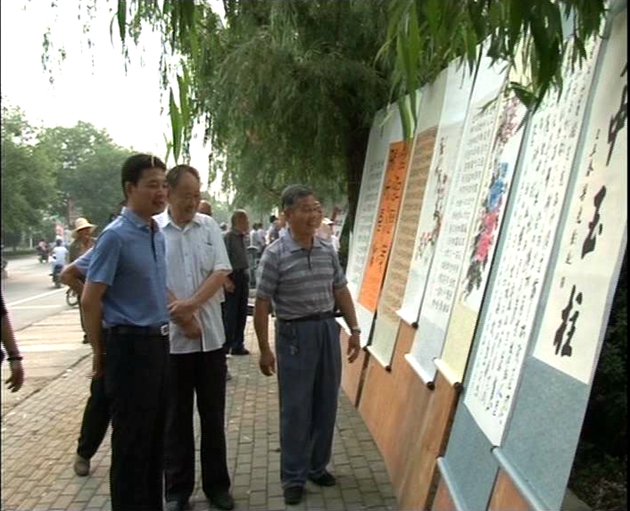 遂平老科協、老年大學舉辦紀念抗日戰爭勝利七十周年書畫展