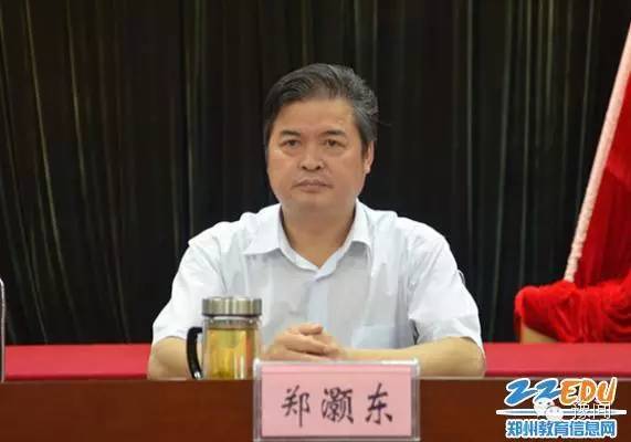 猜猜，昨天河南幾個縣委書記和總書記合影了？
