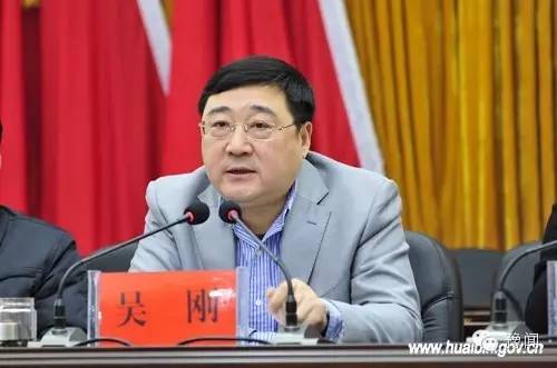猜猜，昨天河南幾個縣委書記和總書記合影了？