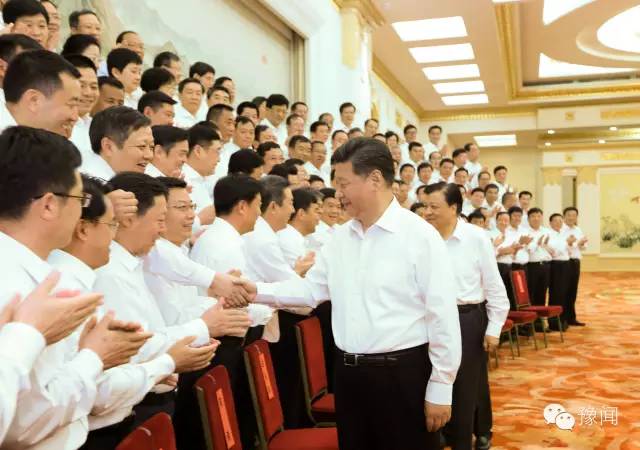 猜猜，昨天河南幾個縣委書記和總書記合影了？
